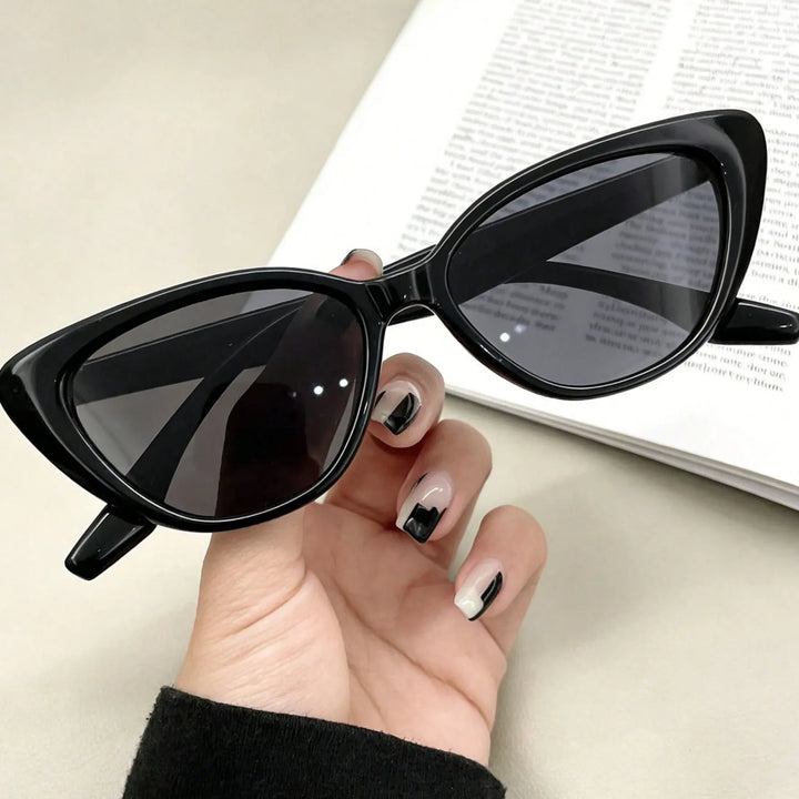 Elara – Cat Eye Sunglasses