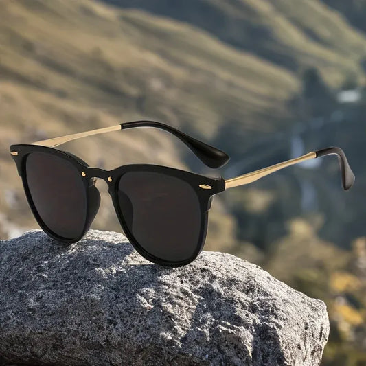 Izara – Cat Eye Sunglasses